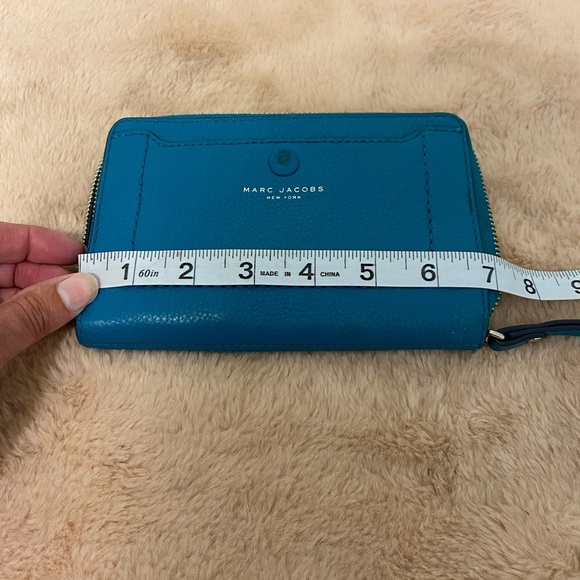 Marc Jacobs leather wristlet - Picture 10 of 12